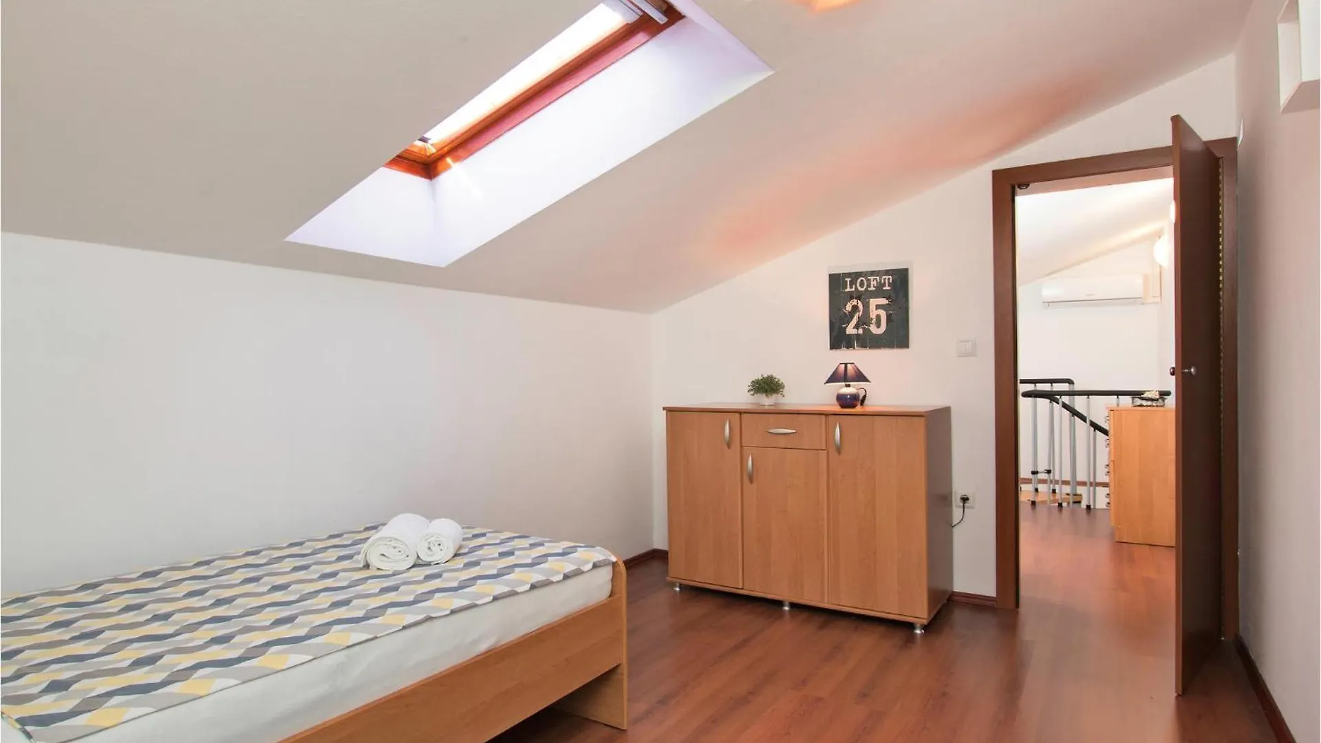 Cozy Apartment In Volme With Kitchen Banjole