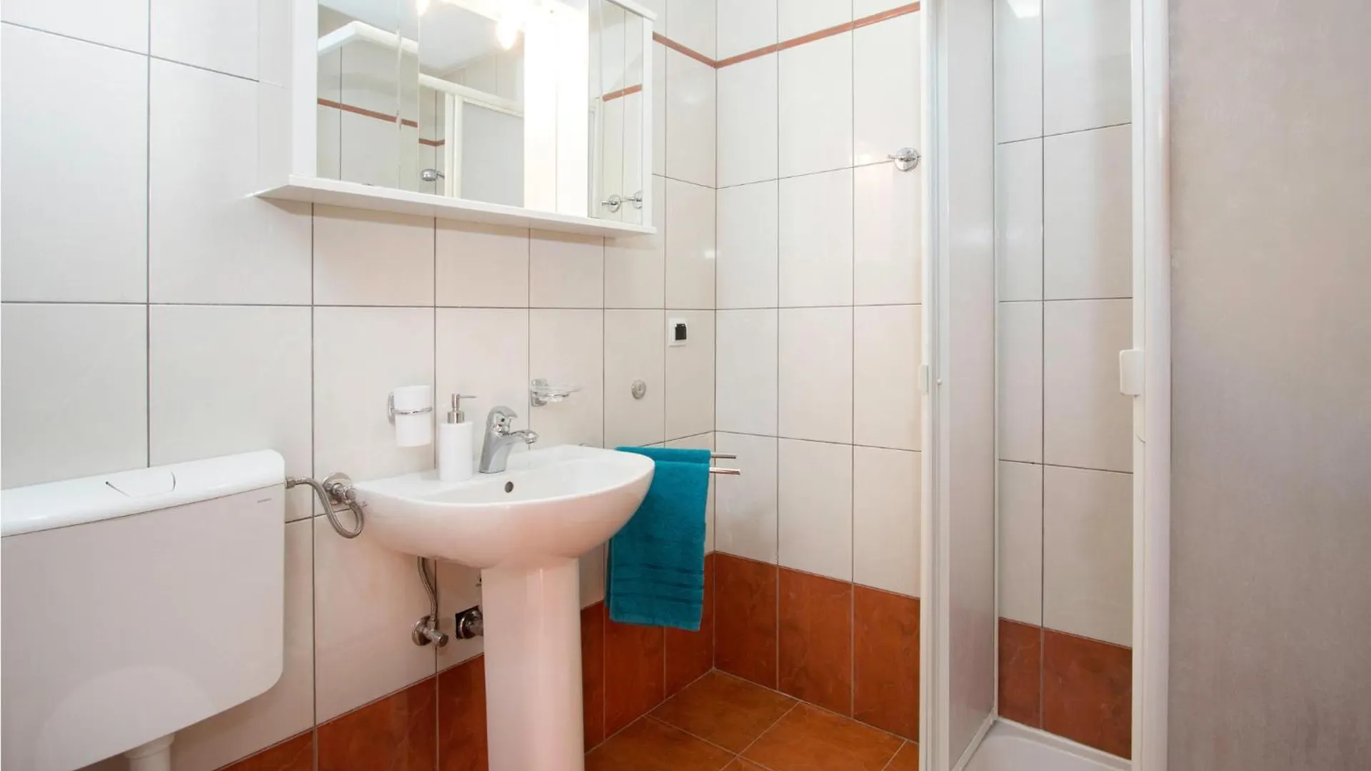 Cozy Apartment In Volme With Kitchen Banjole Croatia